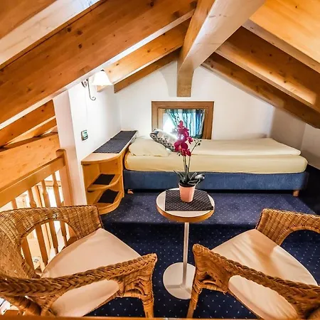 Mottolino Aparthotel 2*
